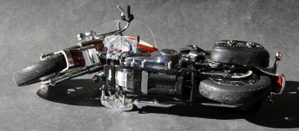 Franklin Mint Harley-Davidson Heritage Softail Motorbike 1986 DieCast Model in original box (3896)